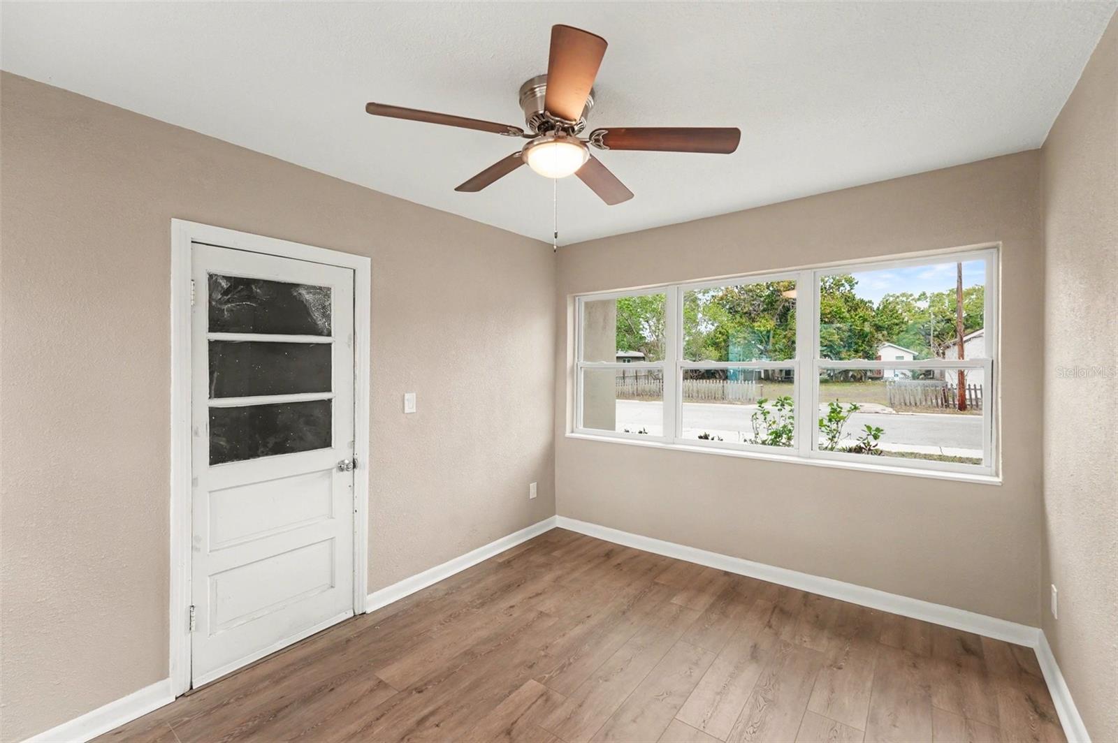 Image 21 of 25 For 1125 Engman Street