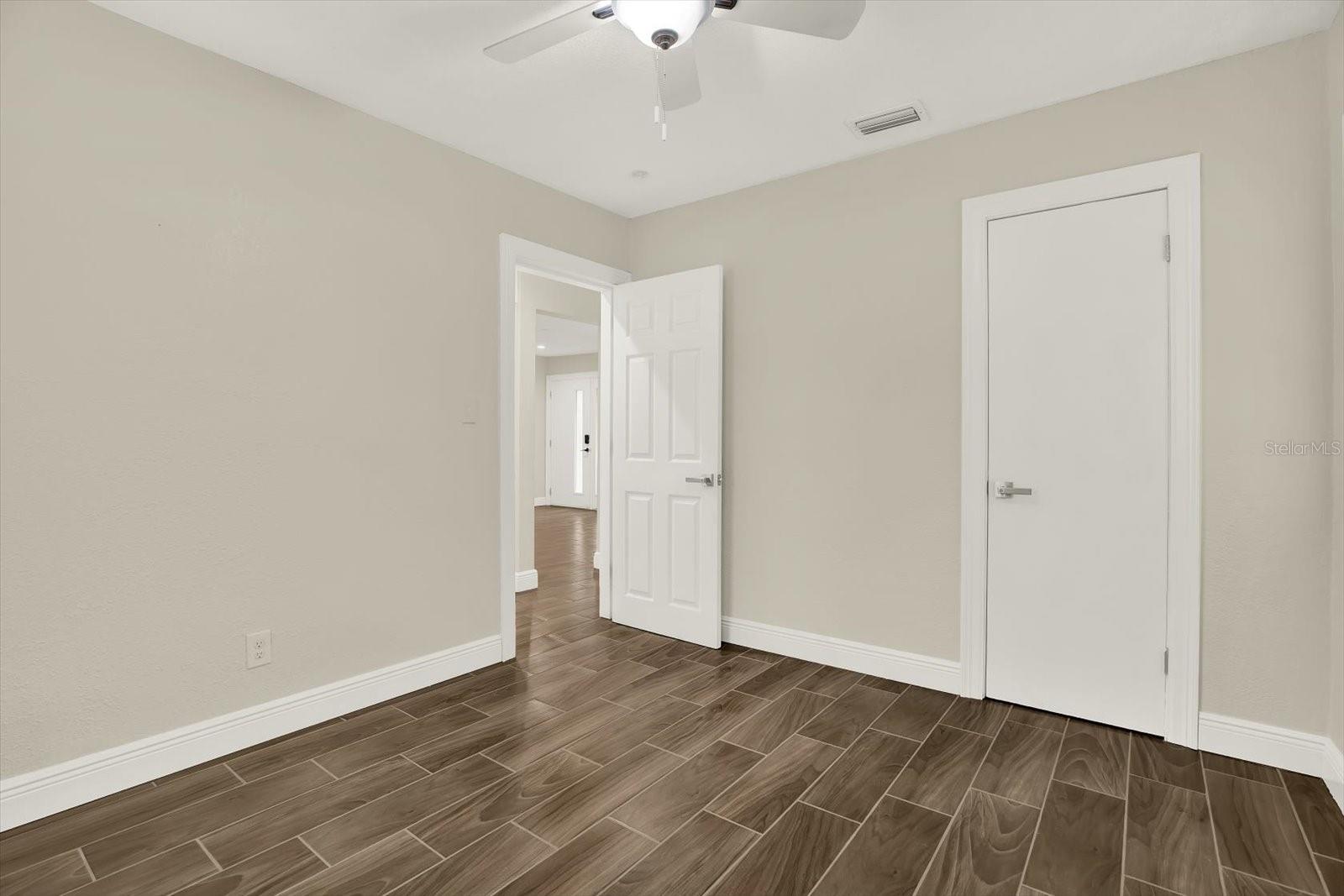 Image 13 of 23 For 1910 Wilder Avenue