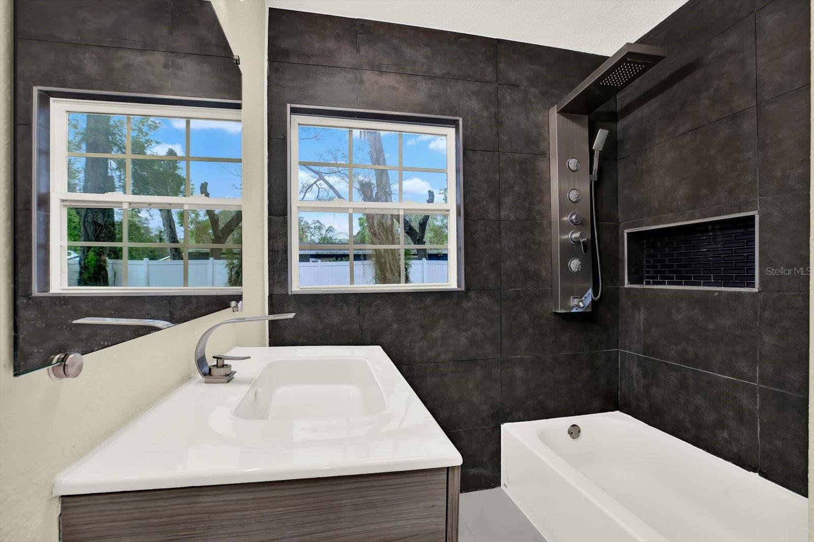 Image 14 of 23 For 1910 Wilder Avenue