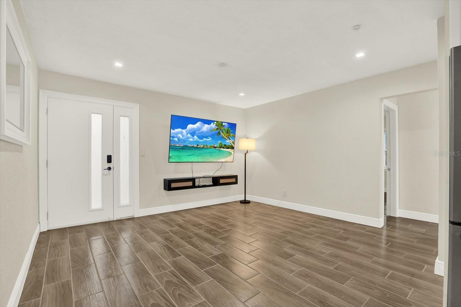 Image 3 of 23 For 1910 Wilder Avenue