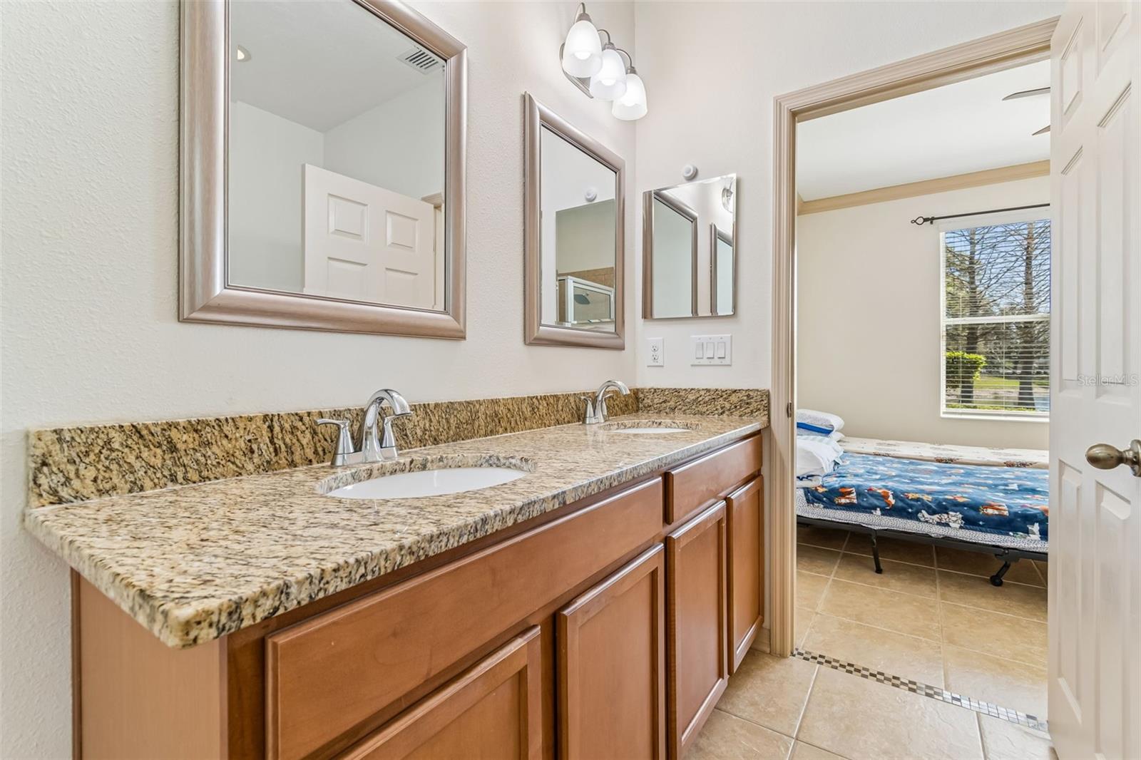 Image 20 of 51 For 12831 Geneva Glade Drive