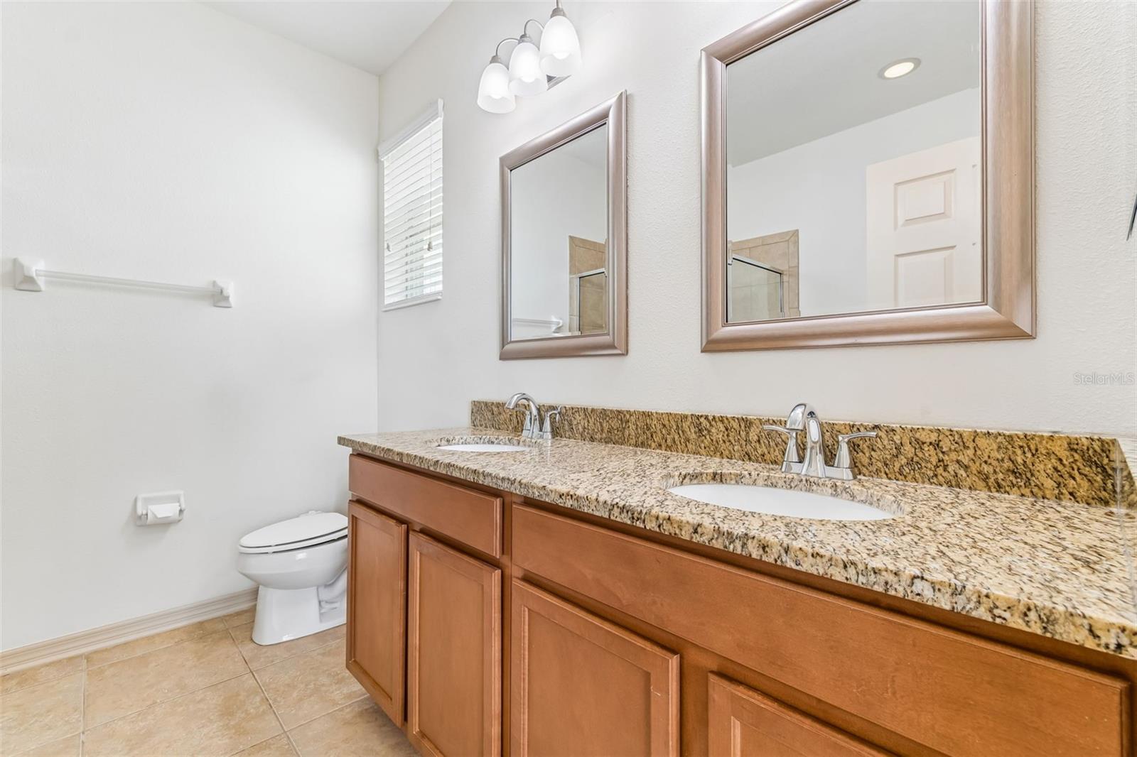 Image 21 of 51 For 12831 Geneva Glade Drive