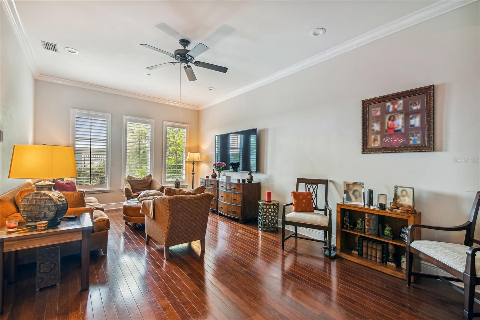 Image 5 of 25 For 1001 Rome Avenue 11