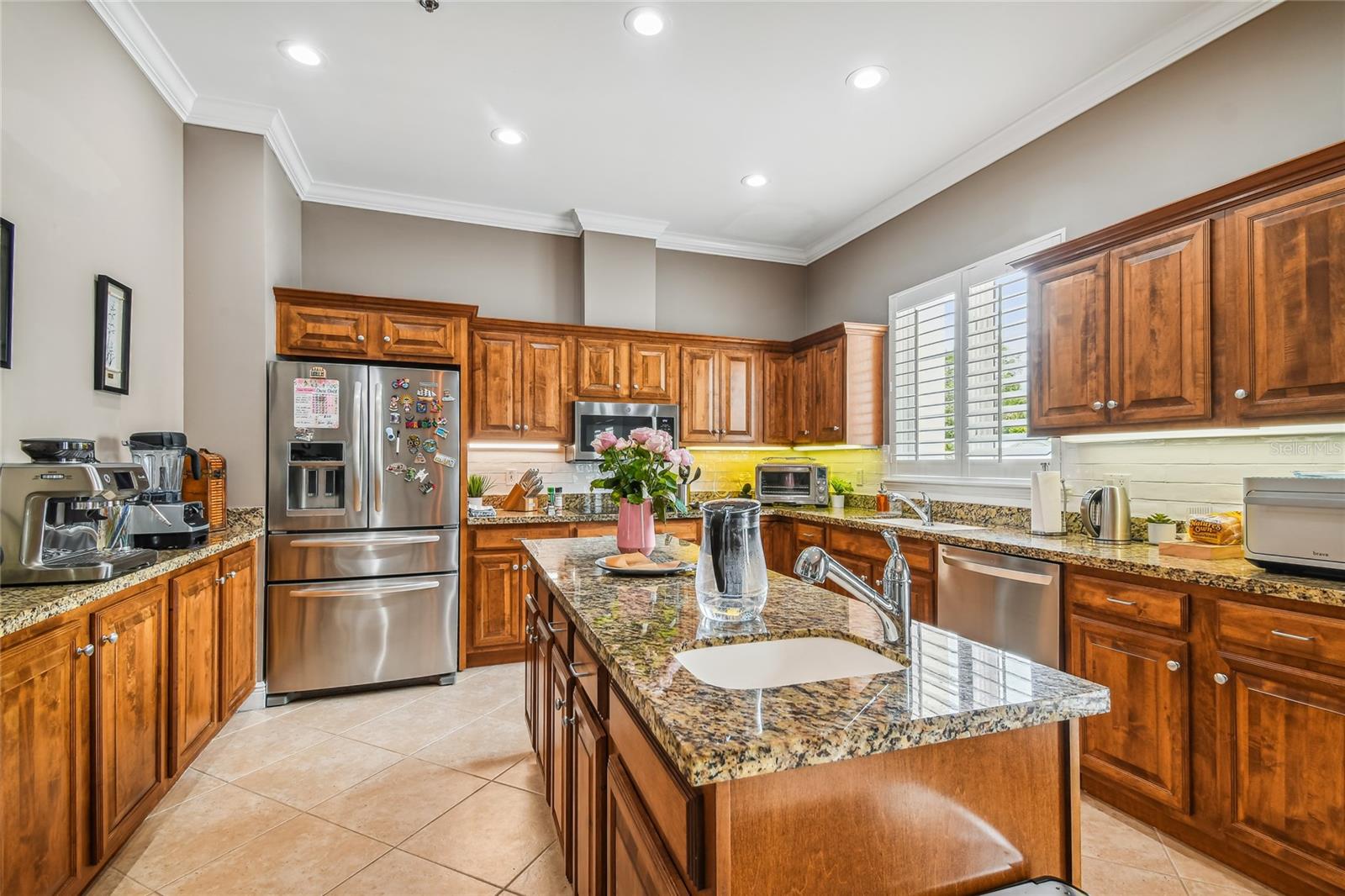 Image 6 of 25 For 1001 Rome Avenue 11