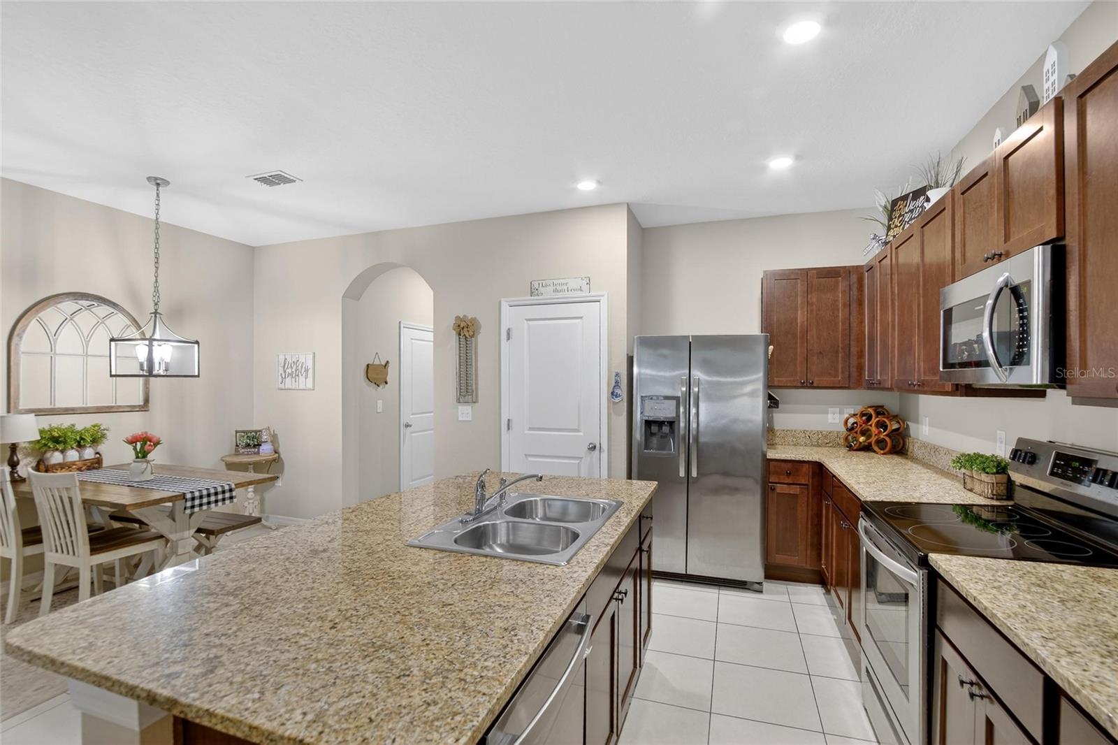 Image 13 of 59 For 3315 Pleasant Willow Court