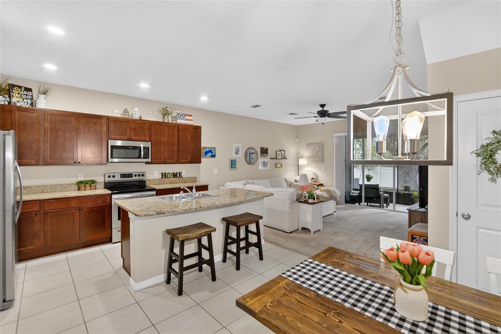 Image 8 of 59 For 3315 Pleasant Willow Court