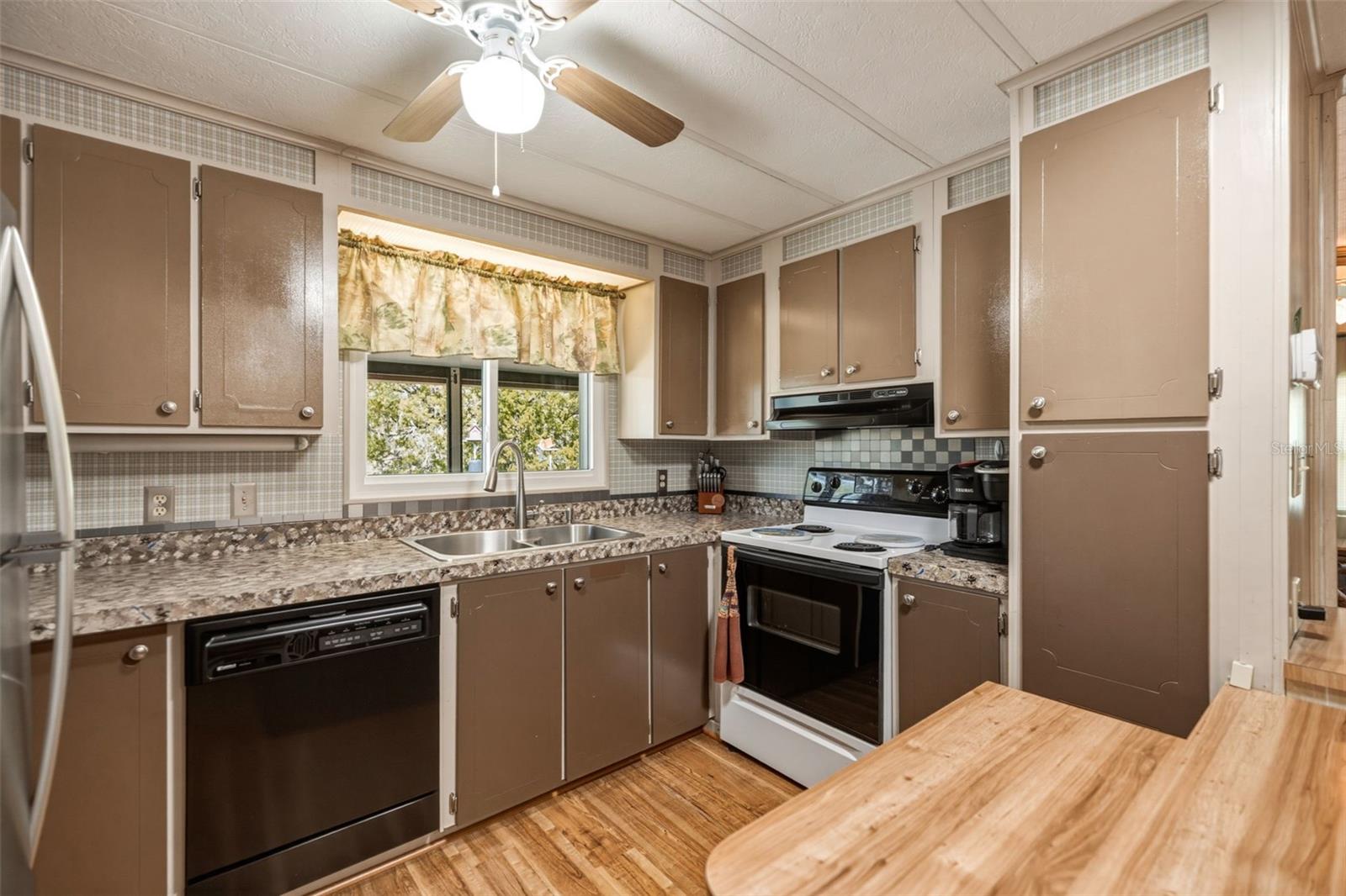 Image 5 of 31 For 5590 Mcdowell Lane