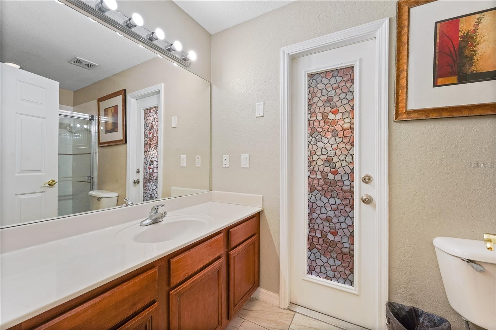 Image 20 of 35 For 10702 Deerberry Drive