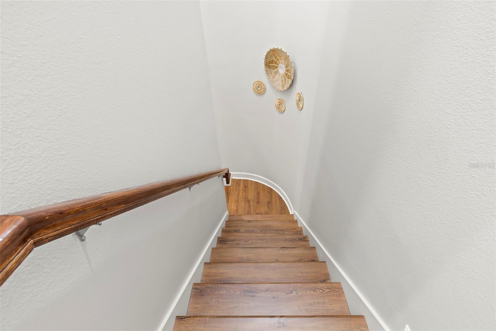 Image 26 of 63 For 5918 Anchorage Way S