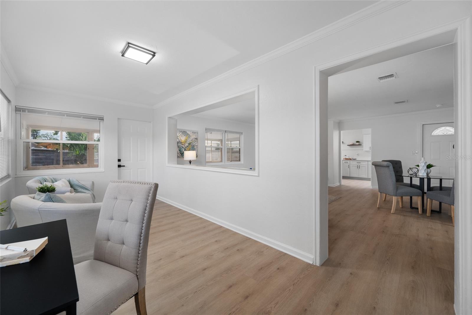 Listing photo id 51 for 1100 81st Avenue N