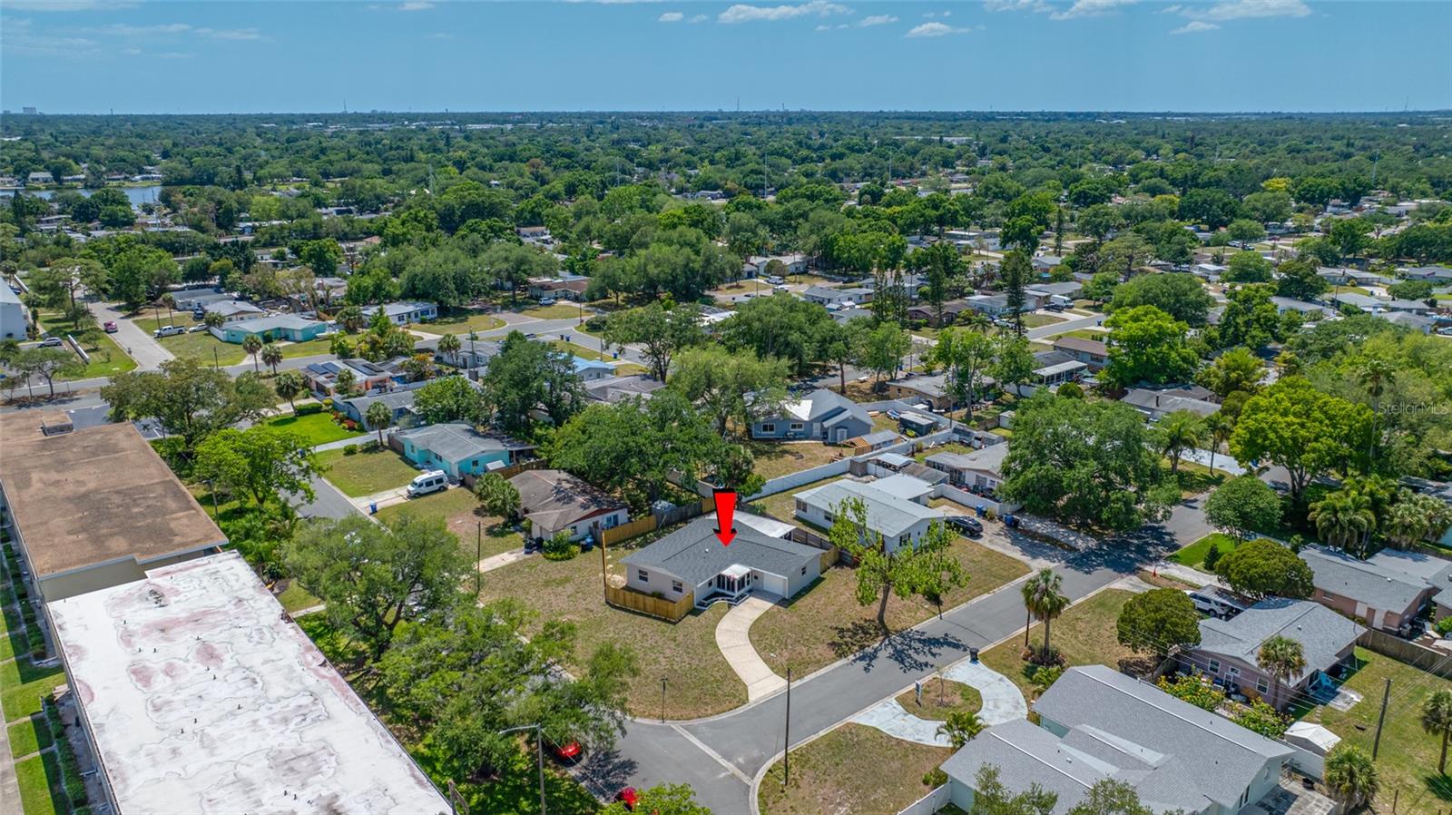 Listing photo id 70 for 1100 81st Avenue N