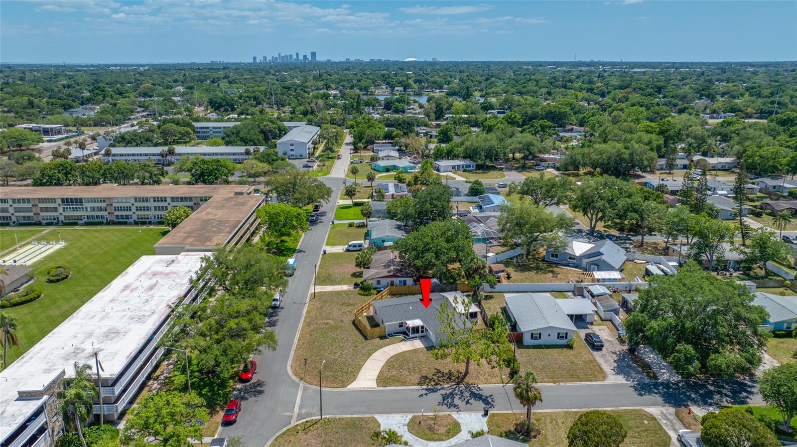 Listing photo id 71 for 1100 81st Avenue N