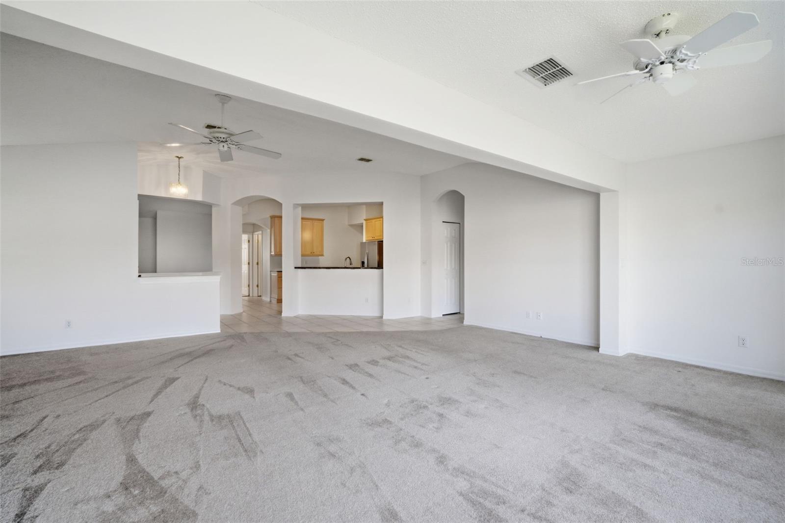 Image 13 of 44 For 704 Tilbury Court 704