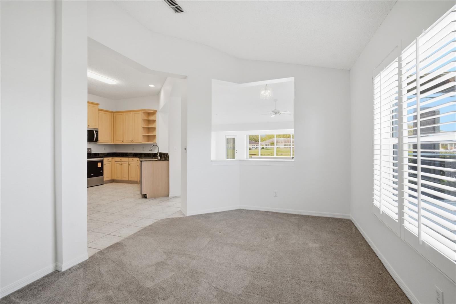 Image 23 of 44 For 704 Tilbury Court 704