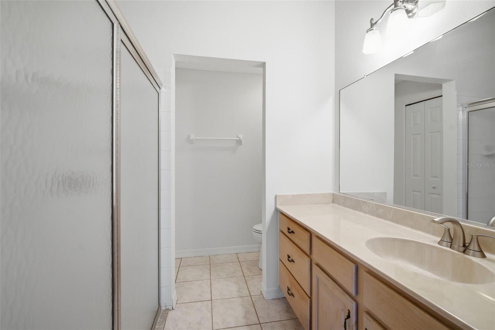 Image 27 of 44 For 704 Tilbury Court 704