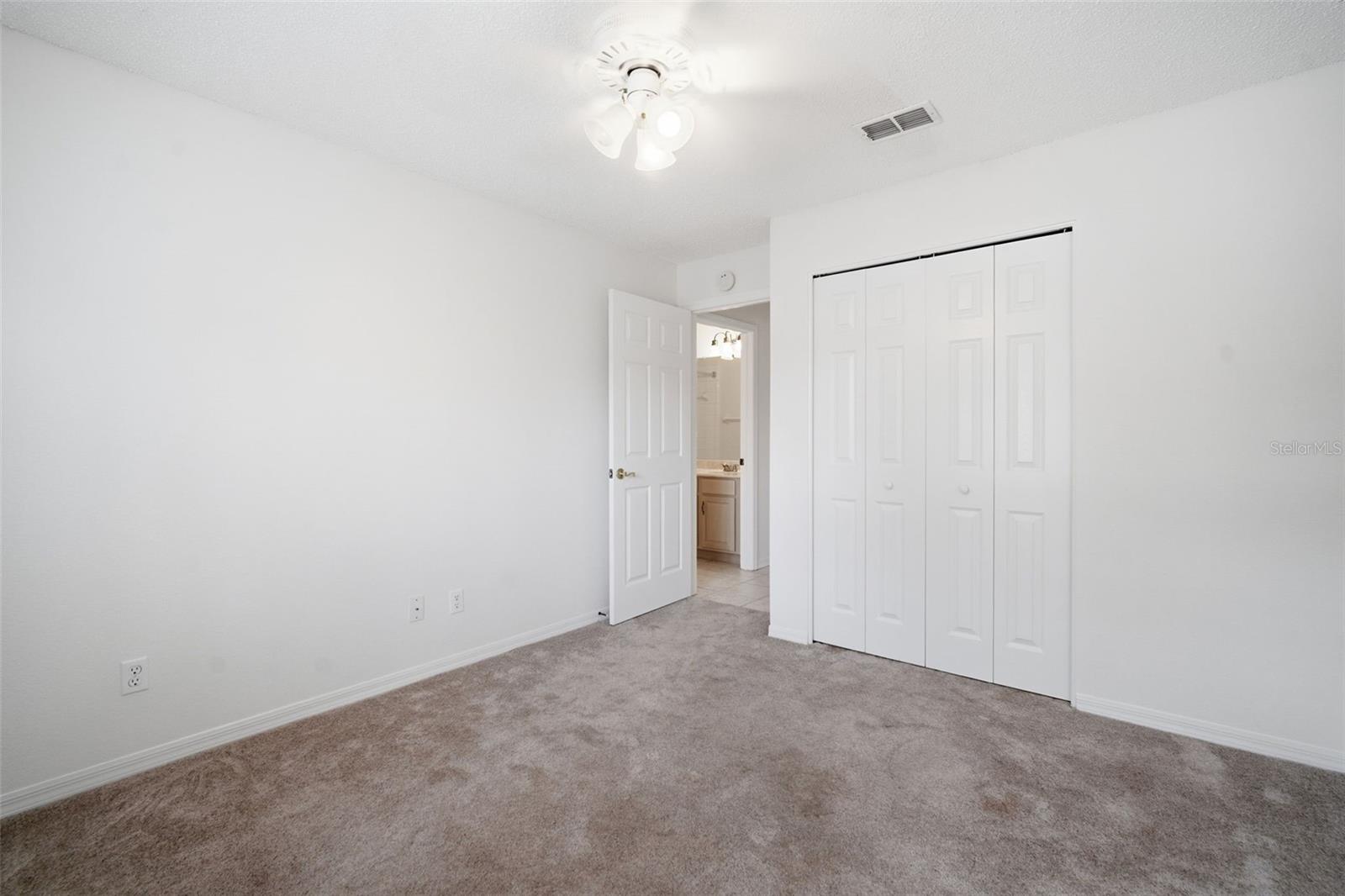 Image 30 of 44 For 704 Tilbury Court 704