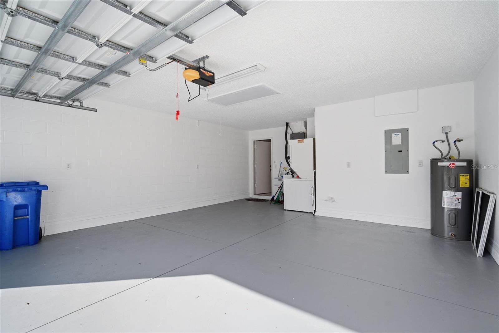 Image 34 of 44 For 704 Tilbury Court 704