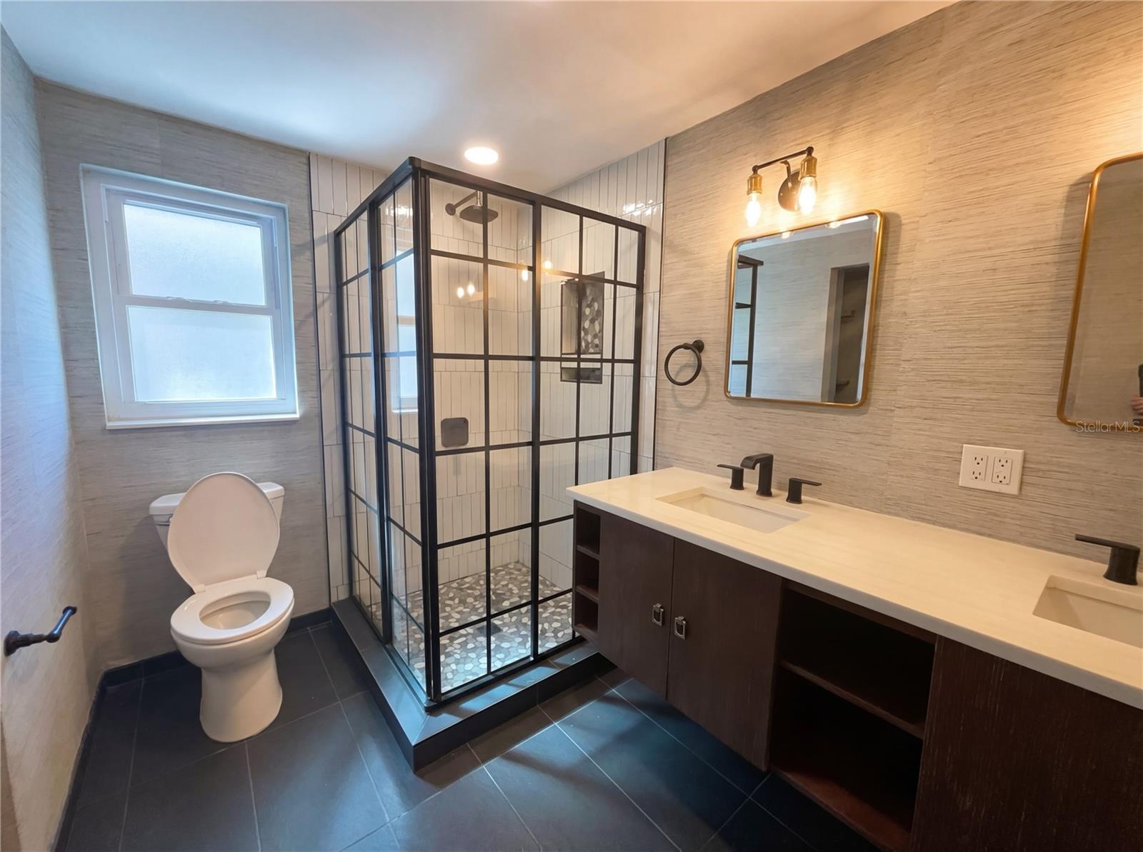 Image 14 of 29 For 19123 Alice Circle