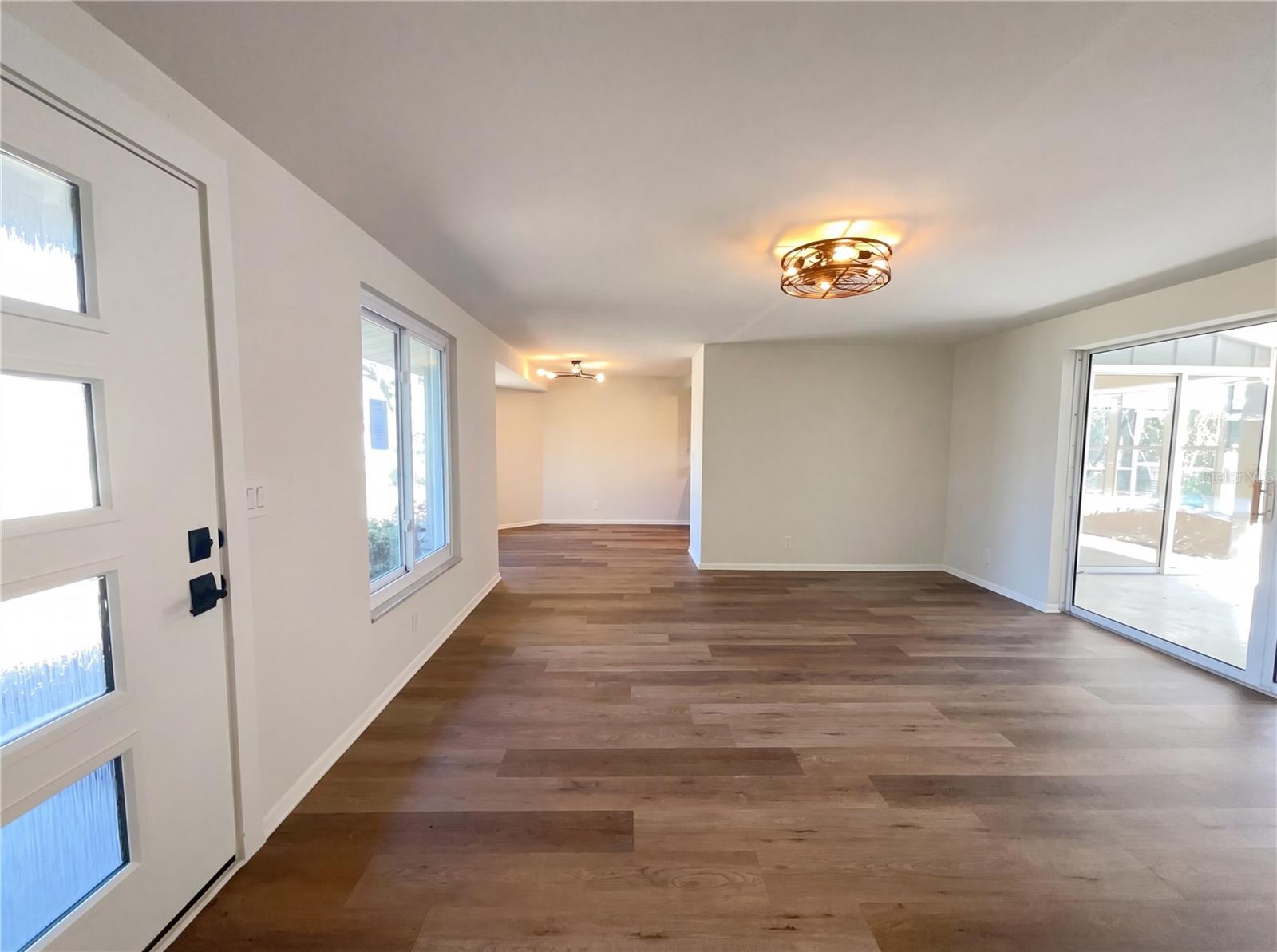 Image 16 of 29 For 19123 Alice Circle