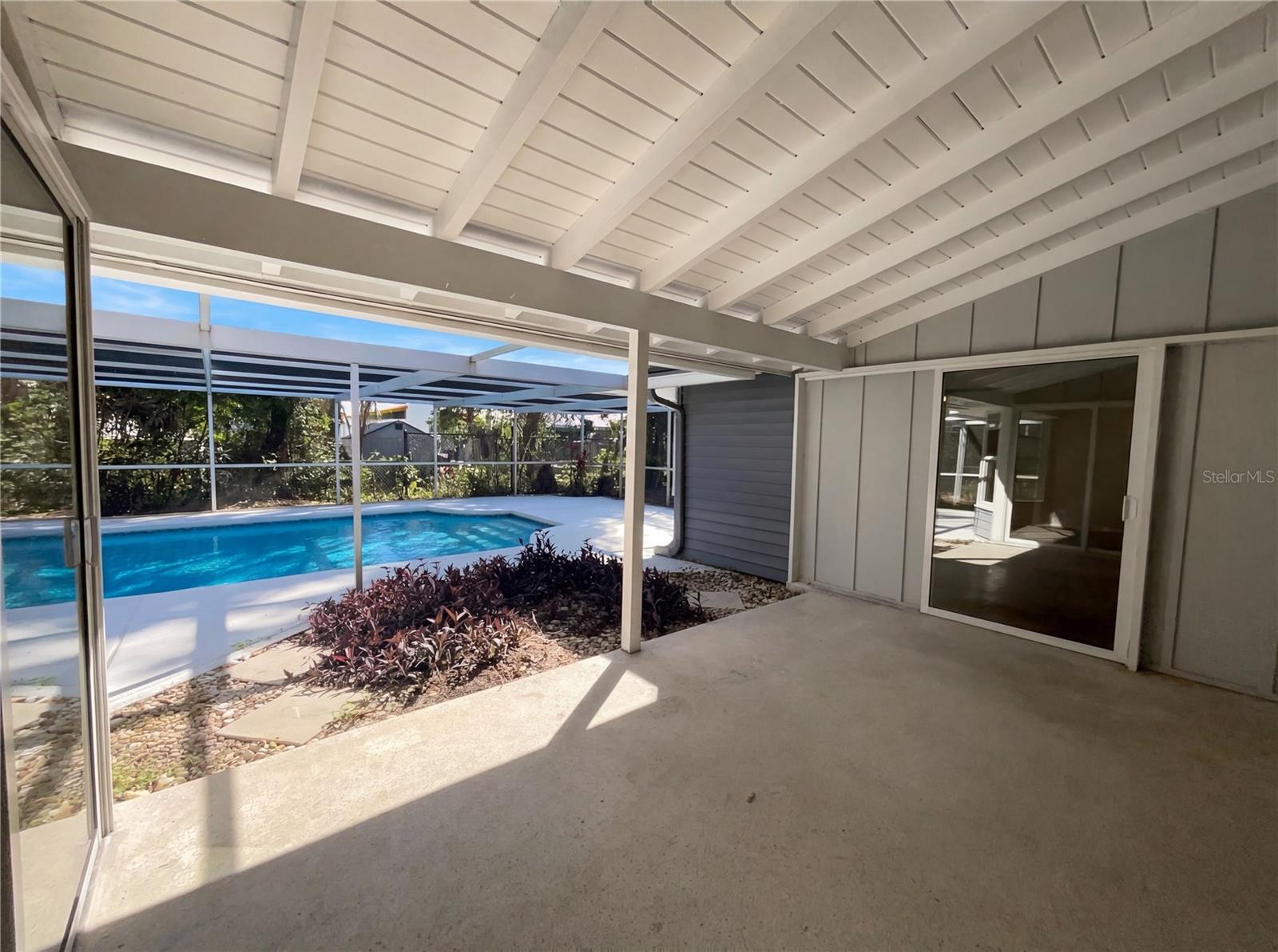 Image 22 of 29 For 19123 Alice Circle