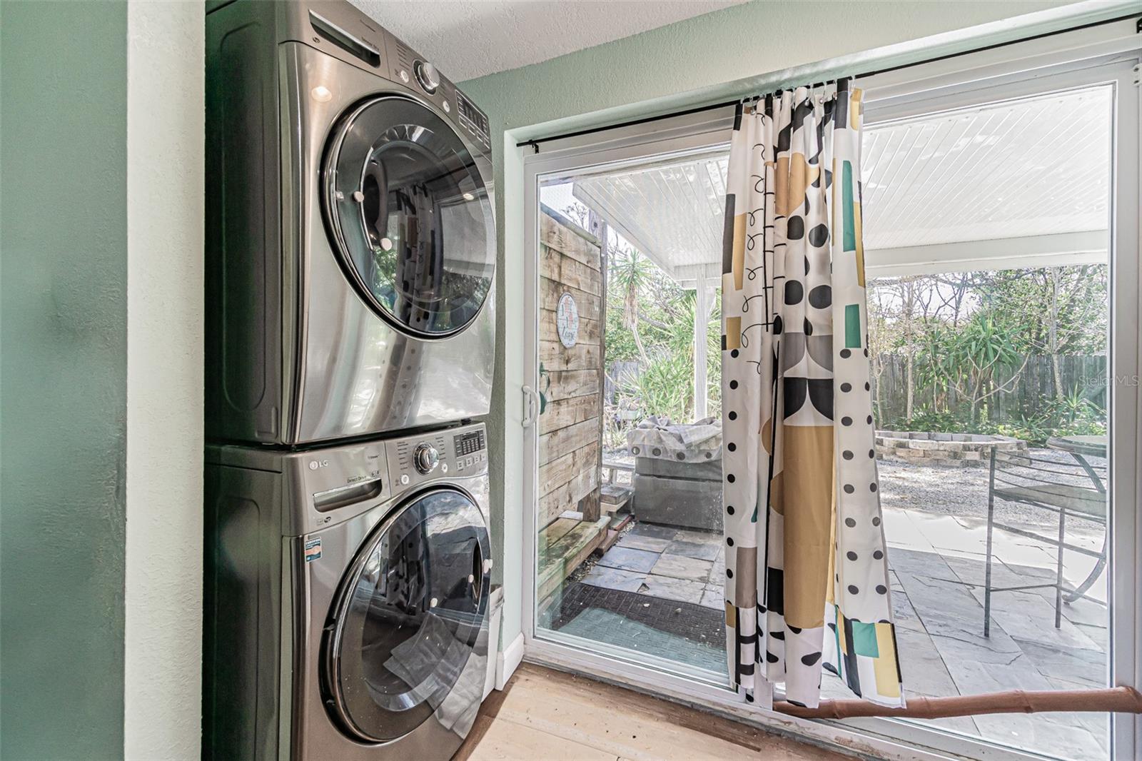 Image 23 of 42 For 1024 Apache Trail