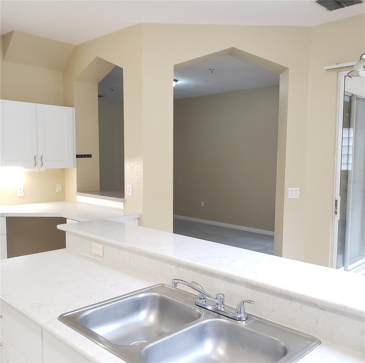 Image 11 of 30 For 5016 Sunridge Palms Drive