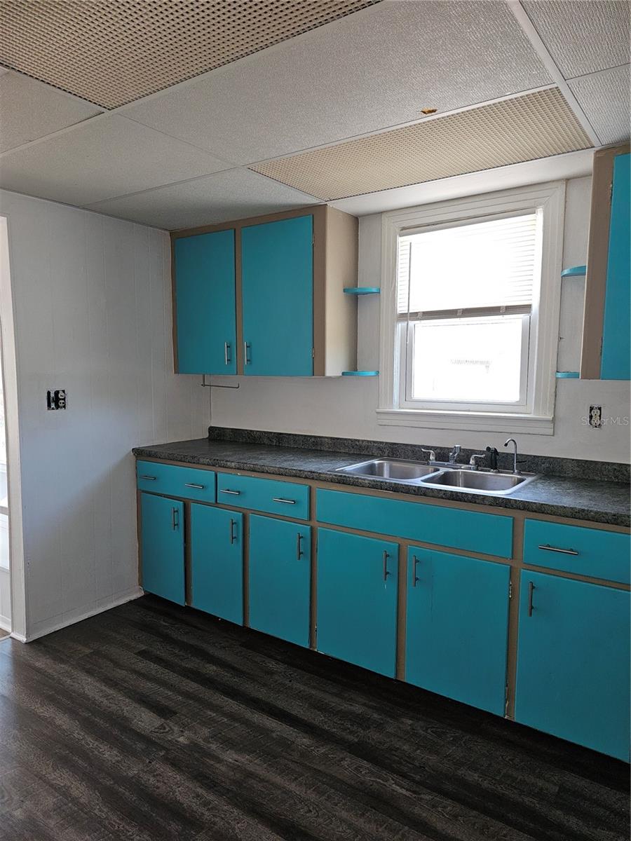 Image 4 of 8 For 3825 49th Avenue N