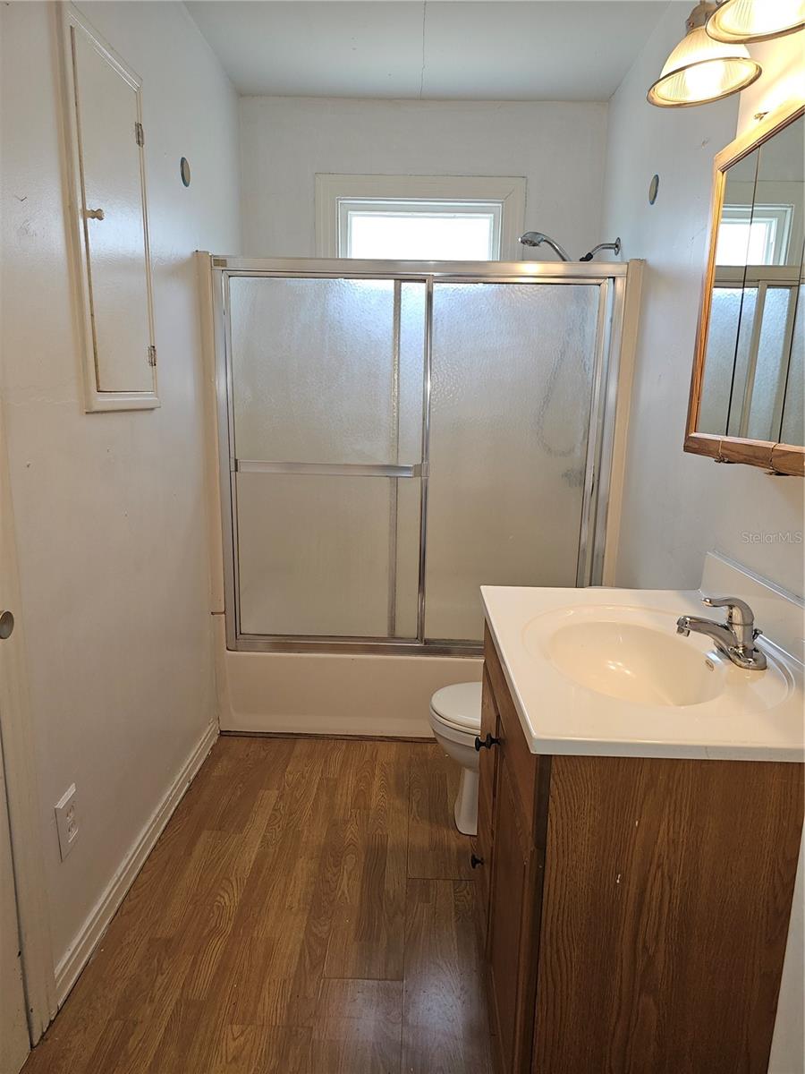 Image 6 of 8 For 3825 49th Avenue N