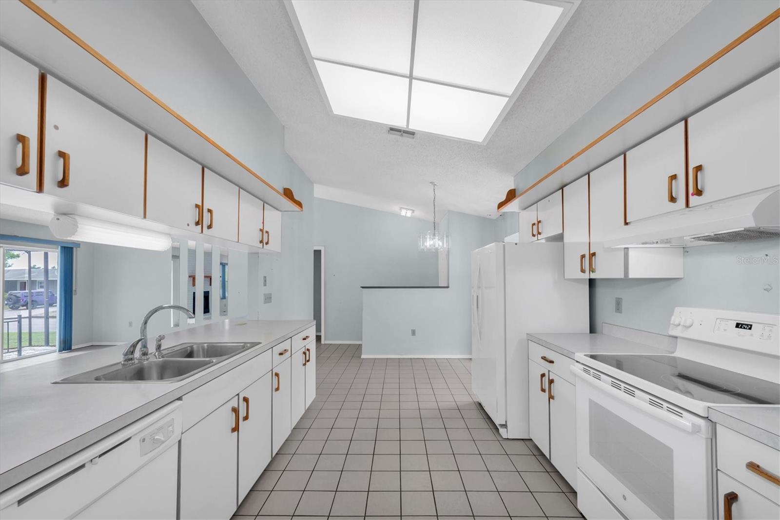 Image 10 of 29 For 3307 Water Street