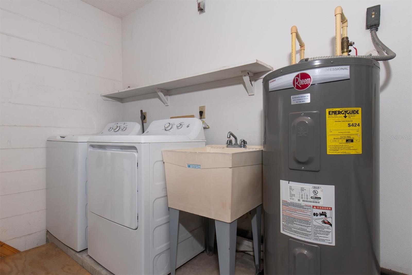 Image 24 of 29 For 3307 Water Street