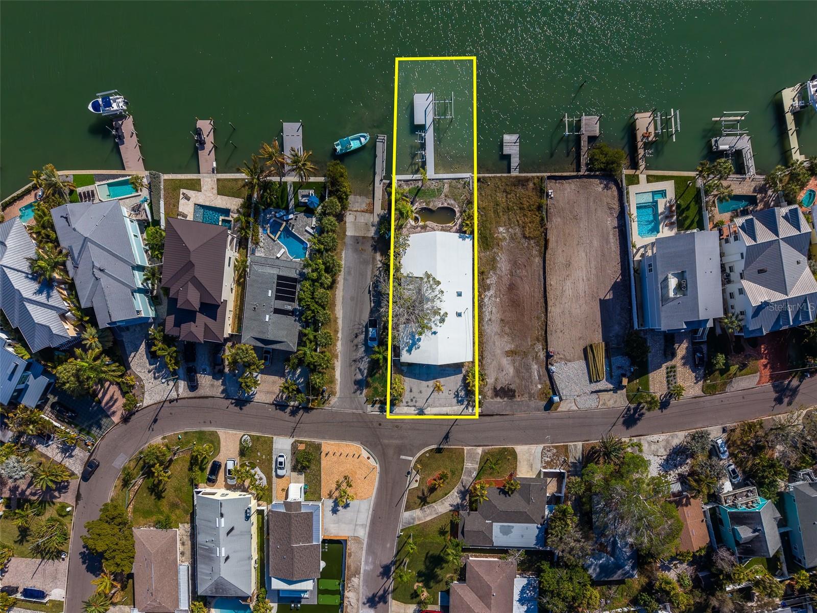 Image 23 of 55 For 1217 Bay Shore Boulevard