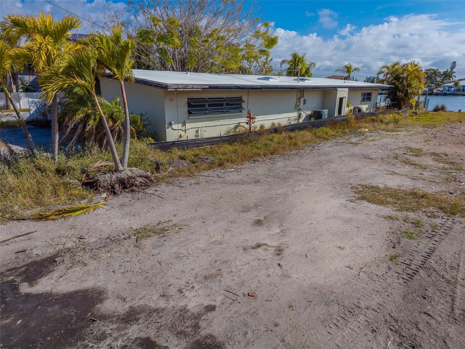 Image 29 of 55 For 1217 Bay Shore Boulevard