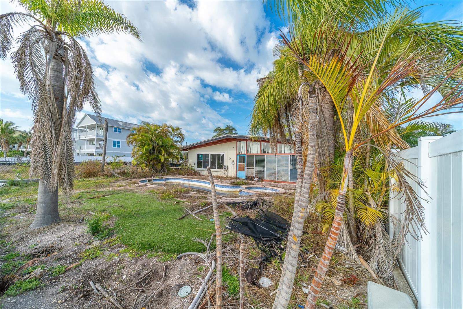 Image 36 of 55 For 1217 Bay Shore Boulevard