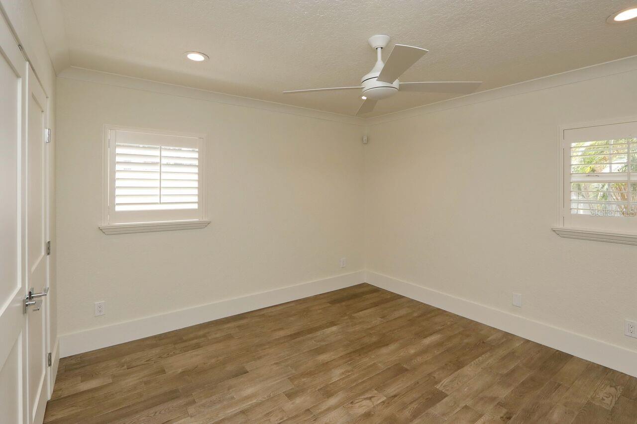 Image 16 of 26 For 4307 Roland Street