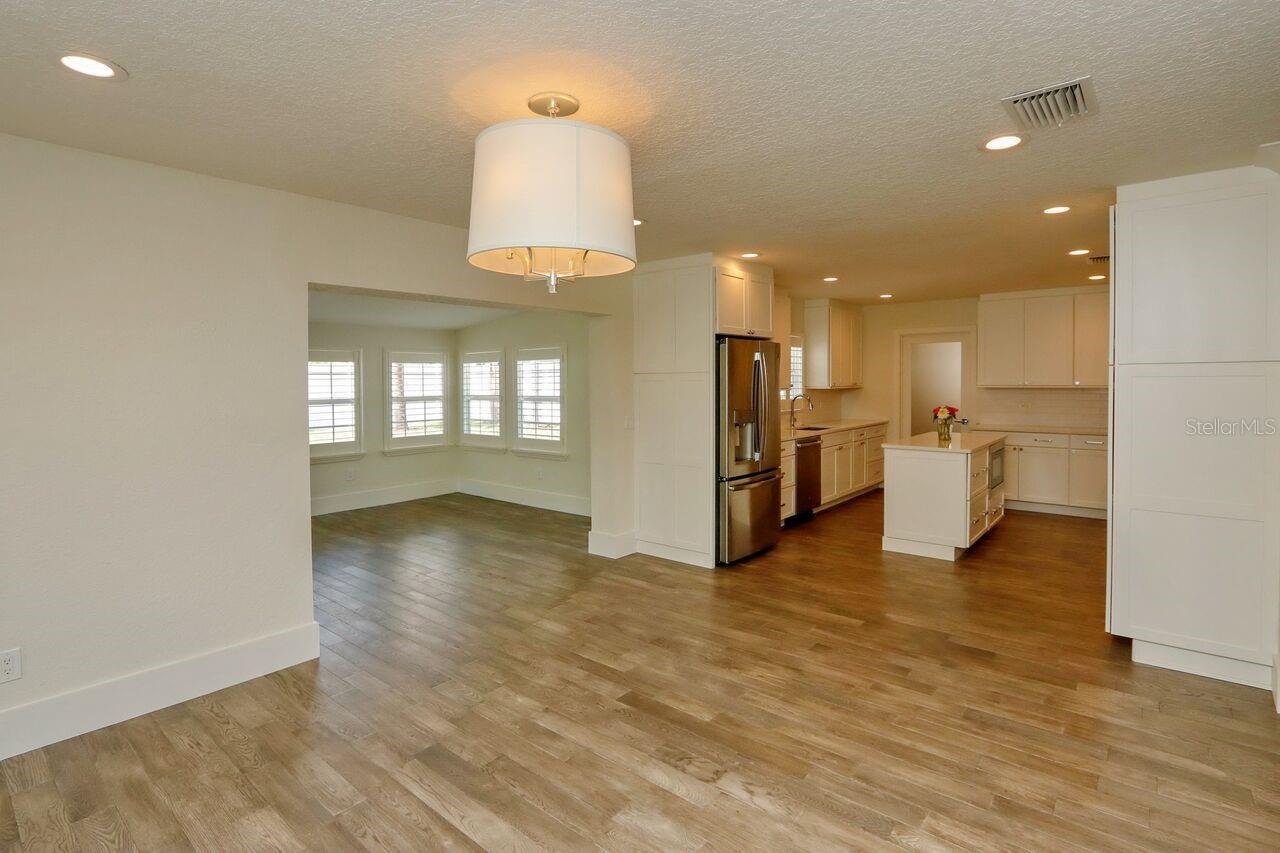 Image 9 of 26 For 4307 Roland Street