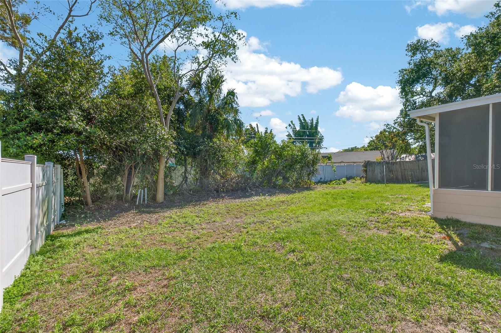 Image 31 of 44 For 2465 Brentwood Drive