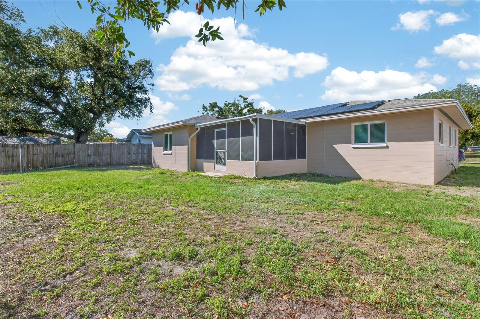 Image 32 of 44 For 2465 Brentwood Drive