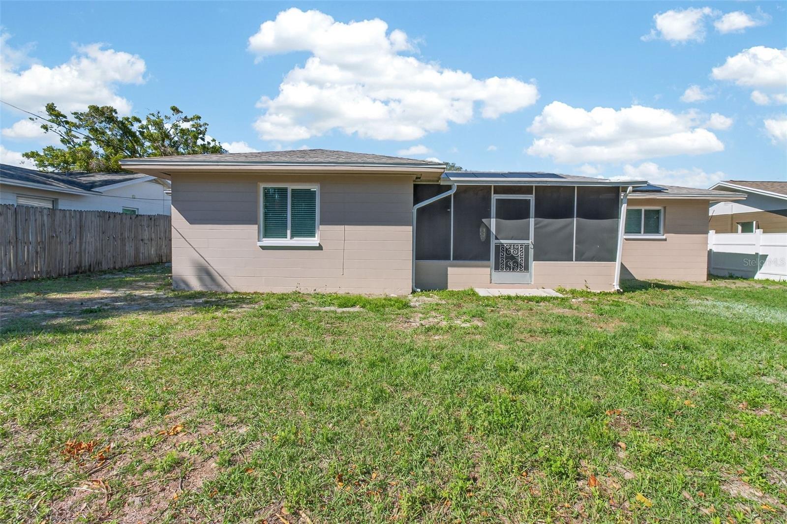 Image 33 of 44 For 2465 Brentwood Drive