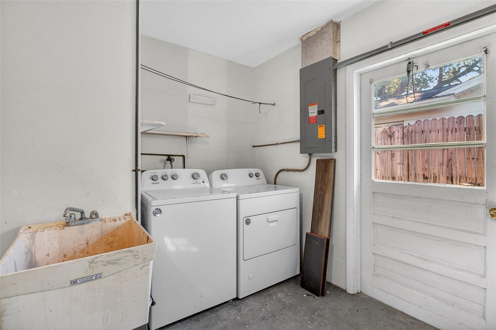 Image 35 of 44 For 2465 Brentwood Drive