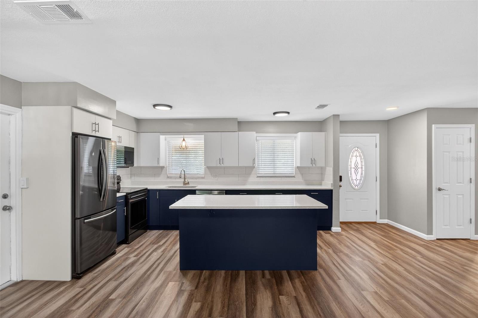 Image 5 of 44 For 2465 Brentwood Drive