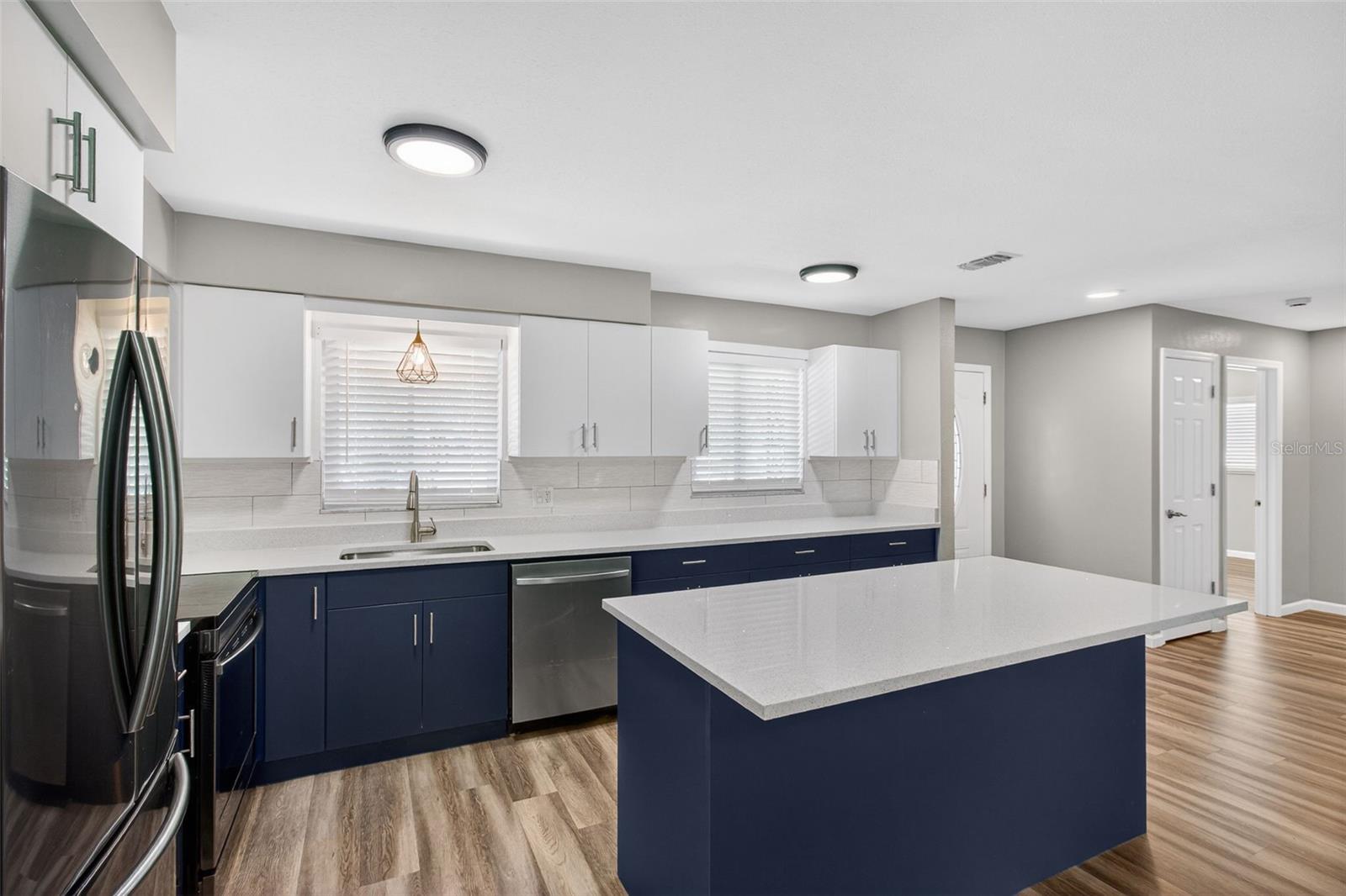 Image 6 of 44 For 2465 Brentwood Drive