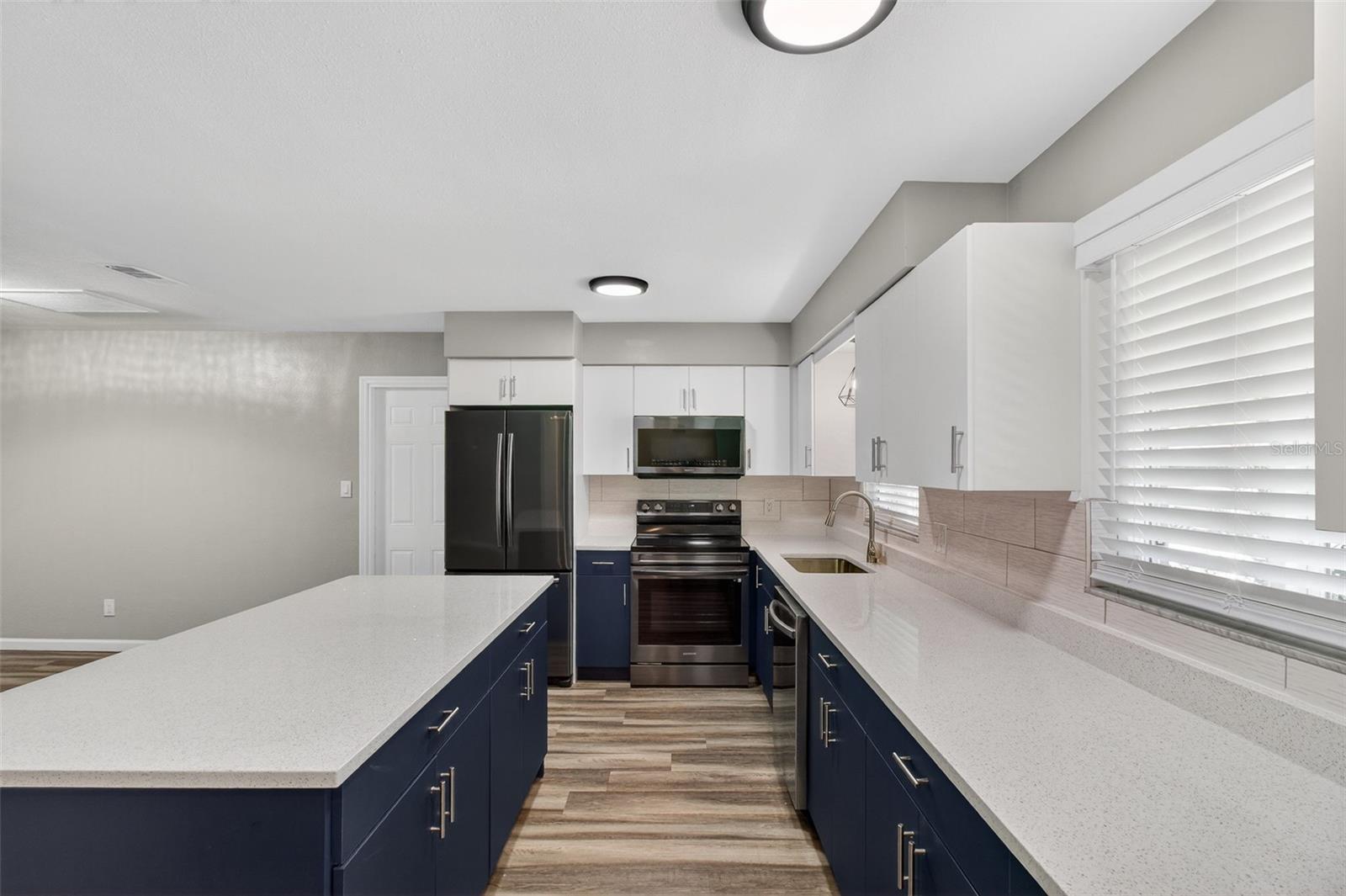 Image 7 of 44 For 2465 Brentwood Drive