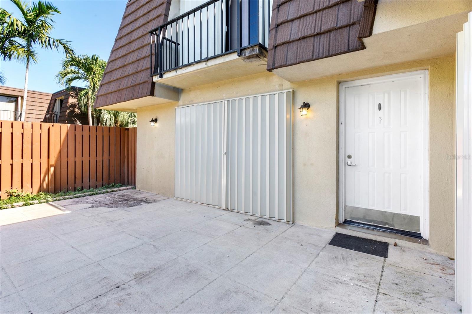 Image 17 of 18 For 3911 Carolina Dr.