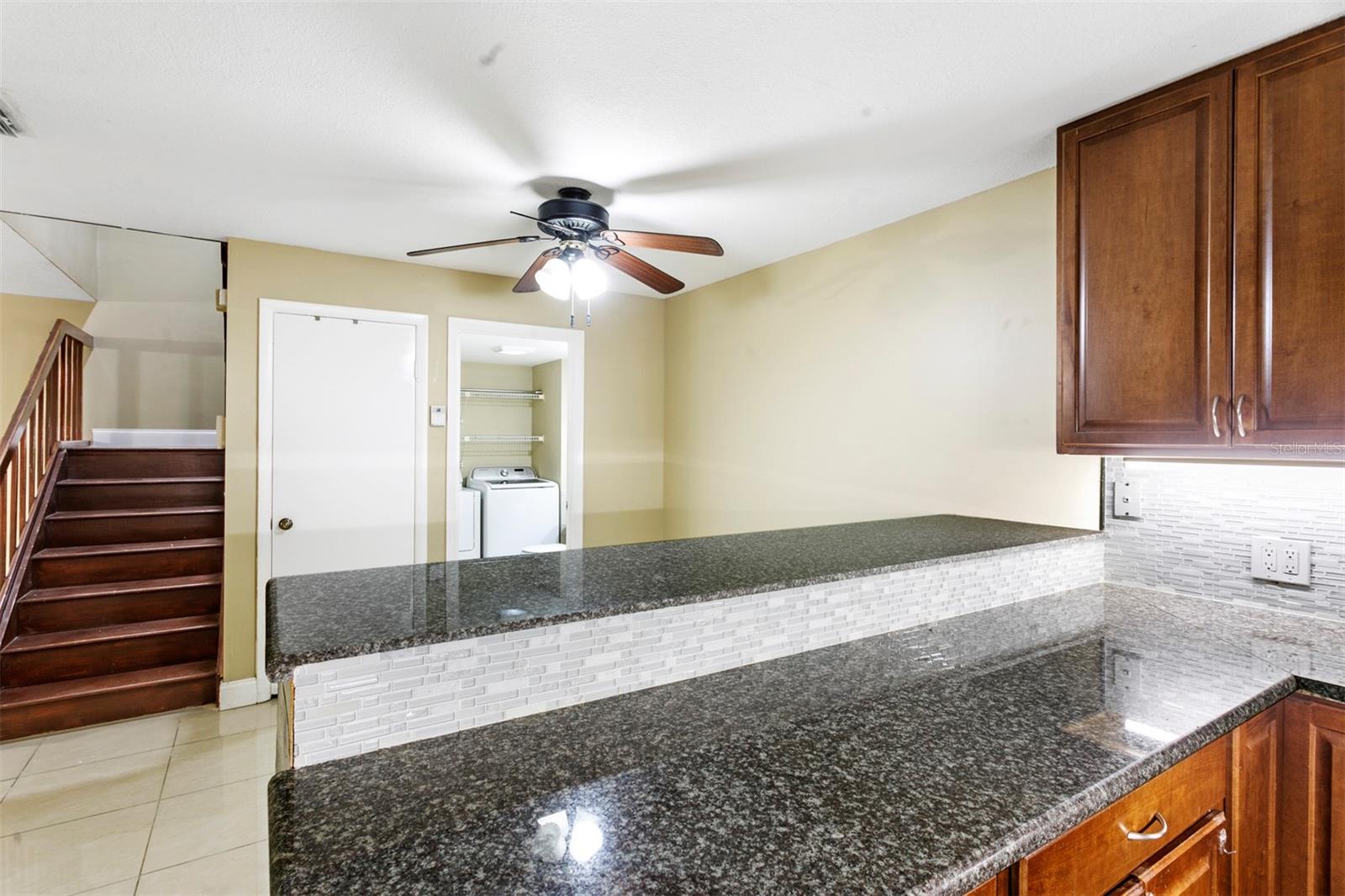 Image 7 of 18 For 3911 Carolina Dr.