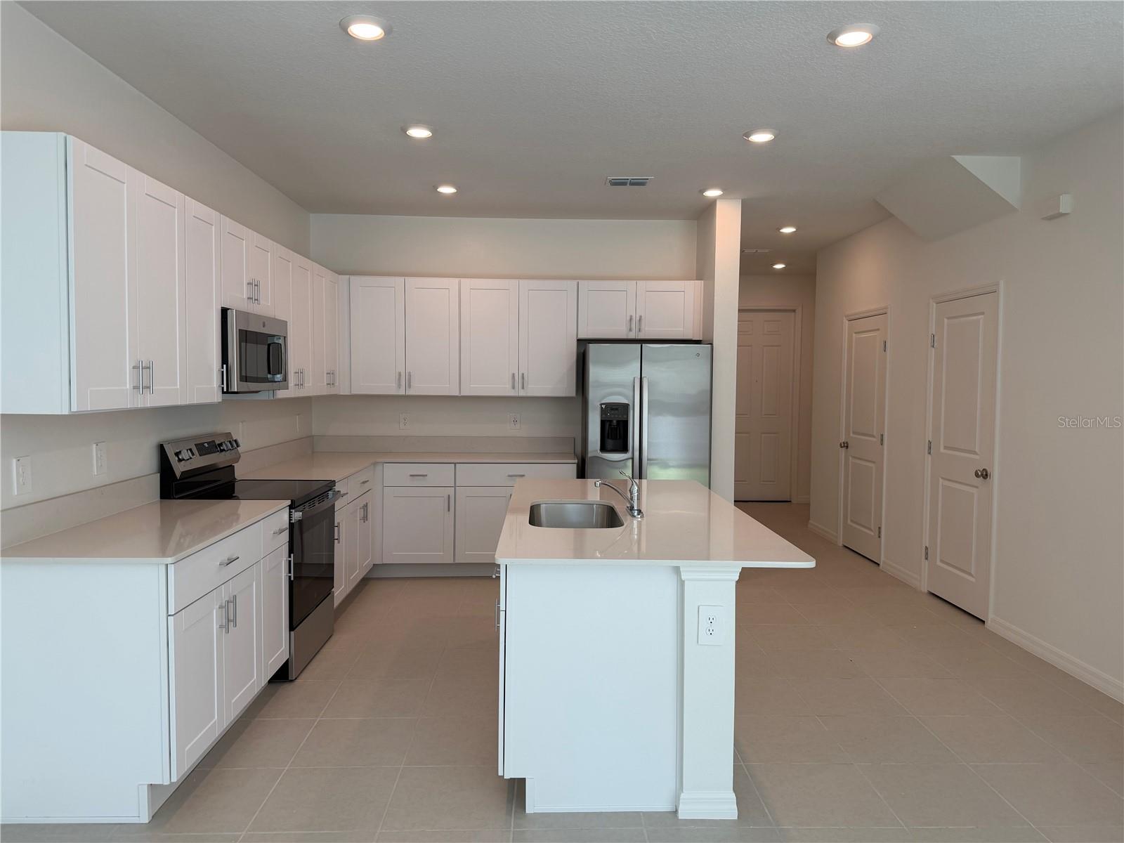 Image 10 of 30 For 3332 Lapis Lake Drive