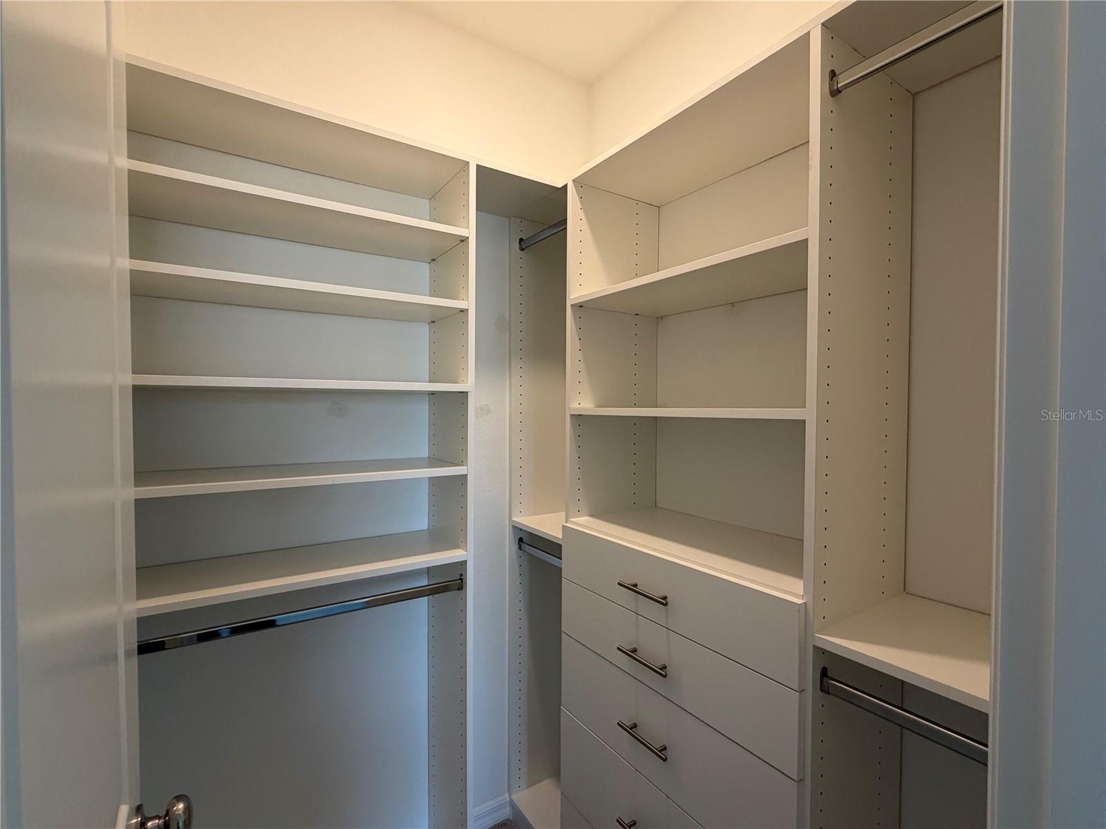 Image 20 of 30 For 3332 Lapis Lake Drive