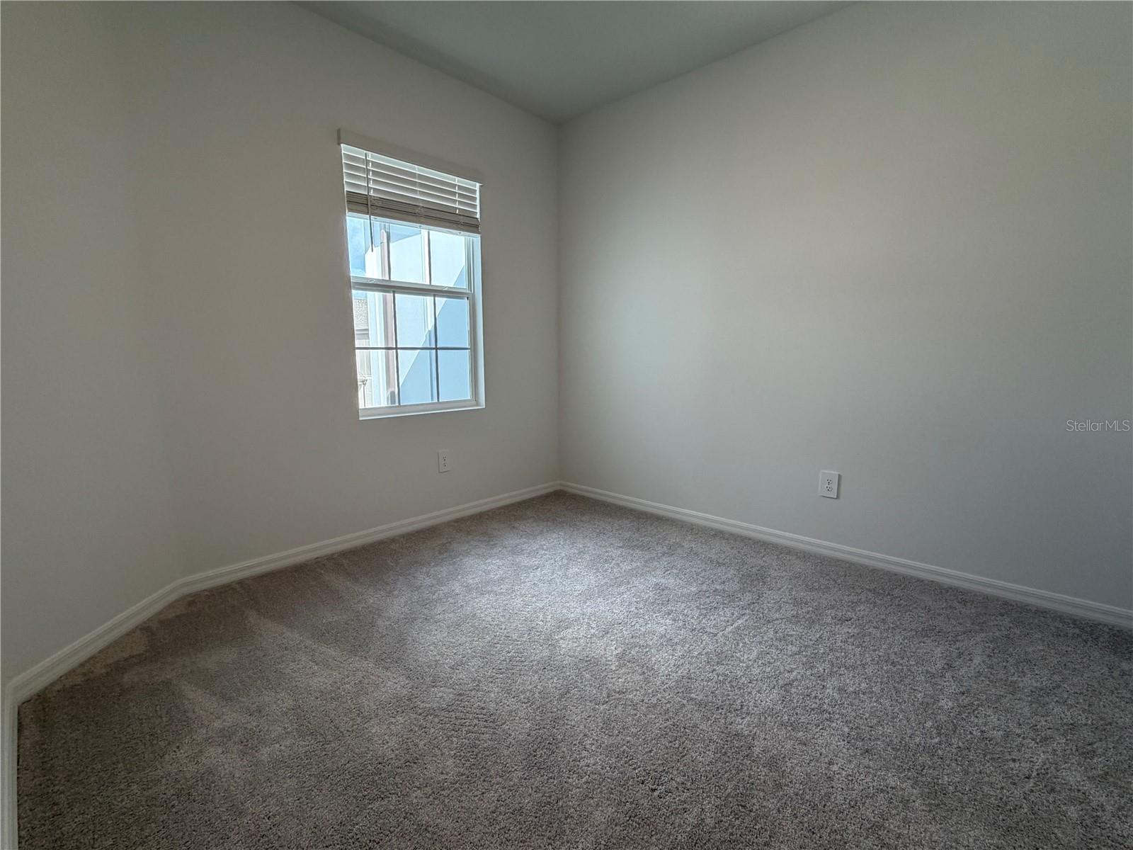 Image 22 of 30 For 3332 Lapis Lake Drive