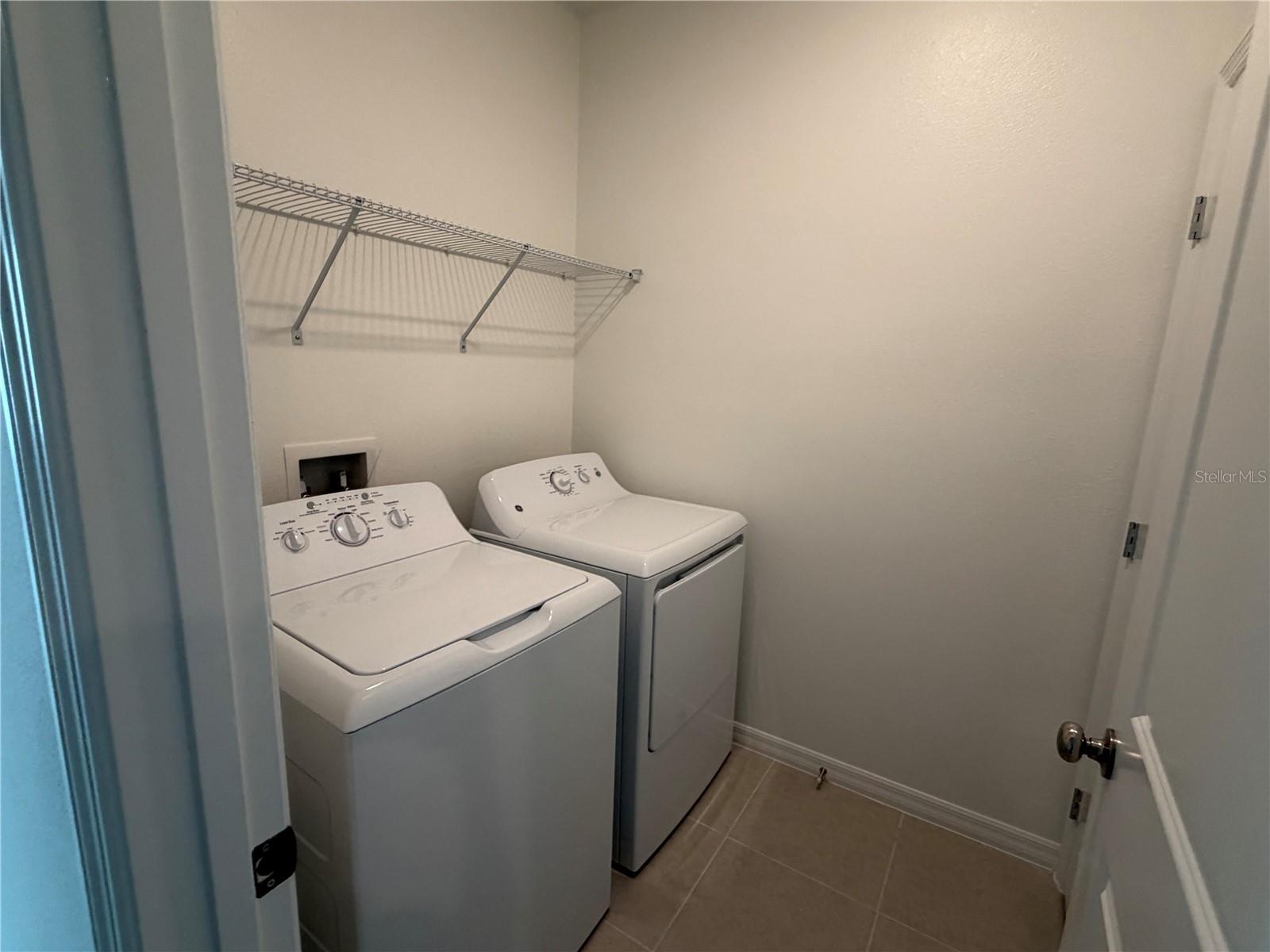 Image 25 of 30 For 3332 Lapis Lake Drive