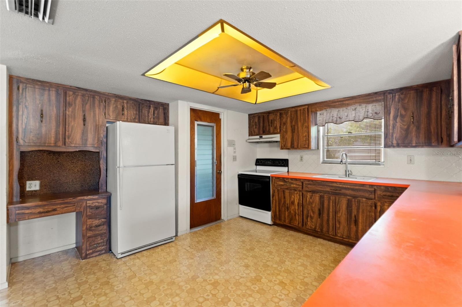 Image 11 of 43 For 8511 Long Boat Lane