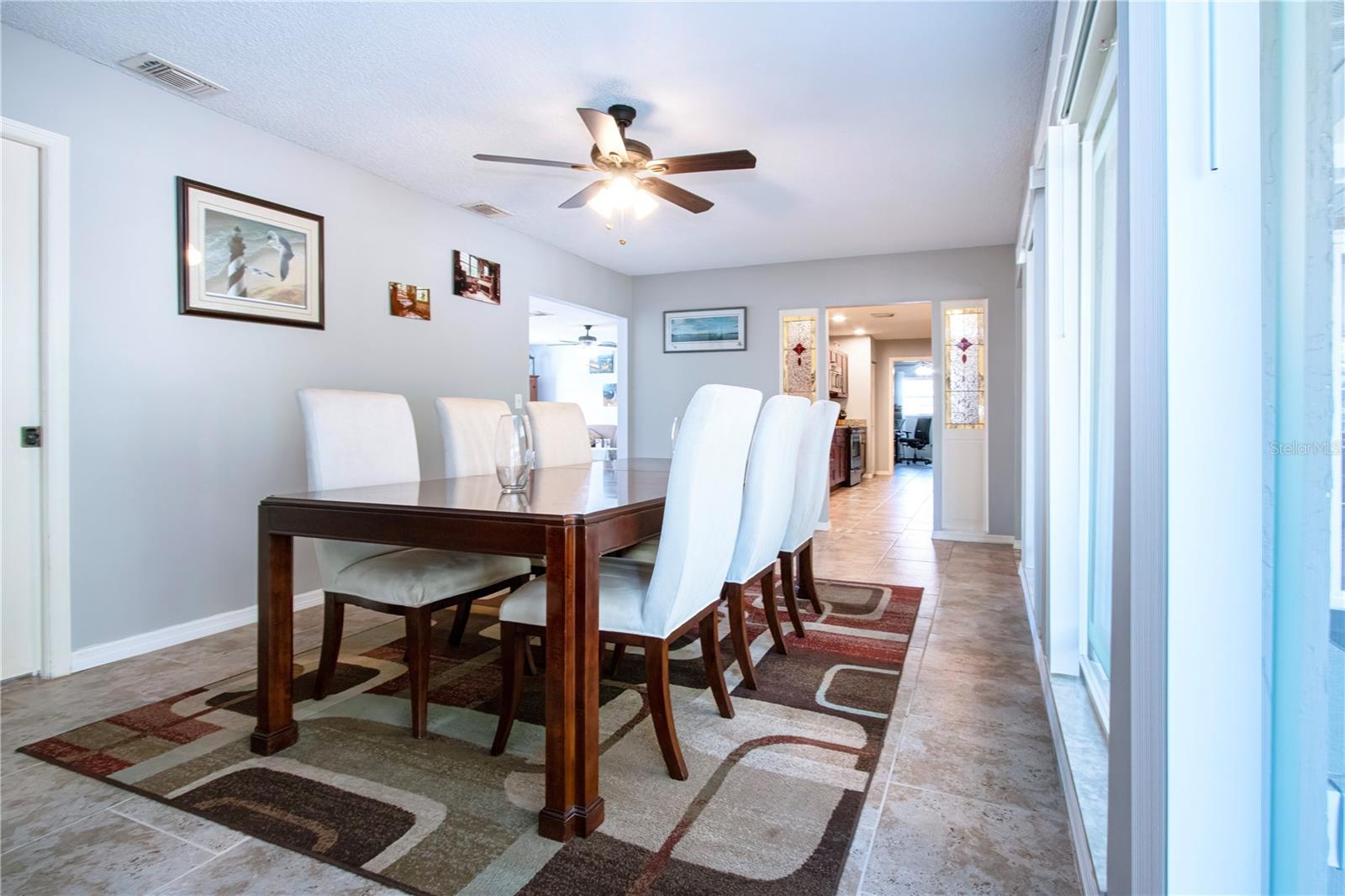 Image 15 of 58 For 203 Amesbury Circle